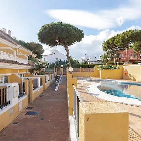 Family Holiday In Malaga 350m To Beach Rdr376 Sitio de Calahonda