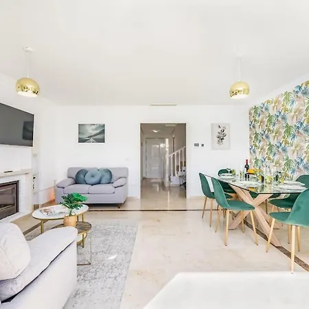 Family Holiday In Malaga 350m To Beach Rdr376 Sitio de Calahonda