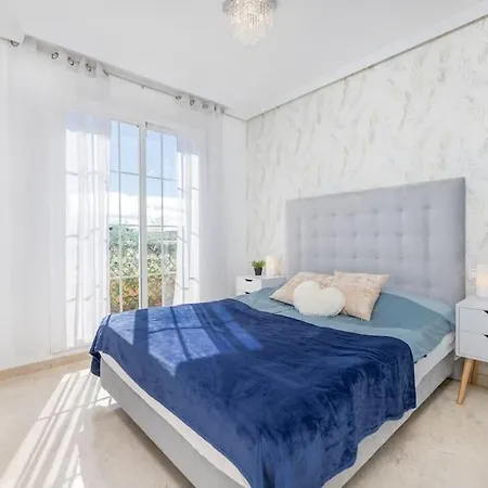 Holiday home Family Holiday In Malaga 350m To Beach Rdr376